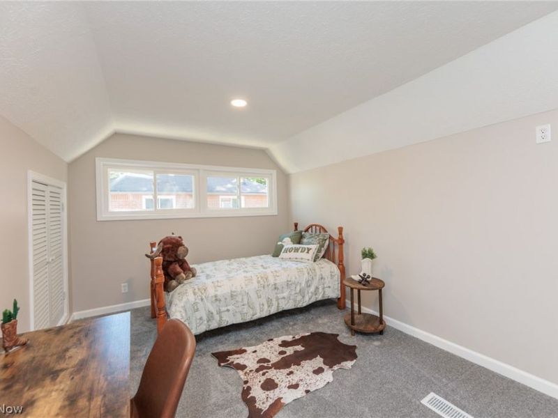 1130 Saxe Avenue, Cuyahoga Falls, OH 44221 Photo 33
