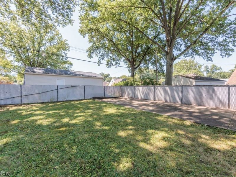 1130 Saxe Avenue, Cuyahoga Falls, OH 44221 Photo 37