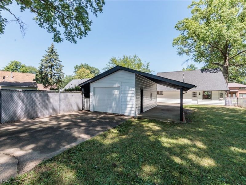 1130 Saxe Avenue, Cuyahoga Falls, OH 44221 Photo 39