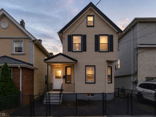 352 Forest St, Kearny, NJ 07032