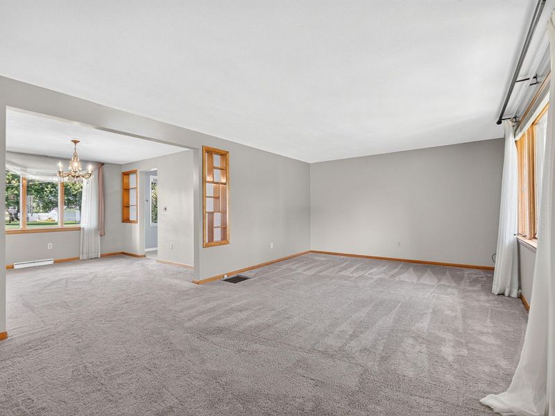 108 Pleasant Drive, Bellefontaine, OH 43311 Photo 13