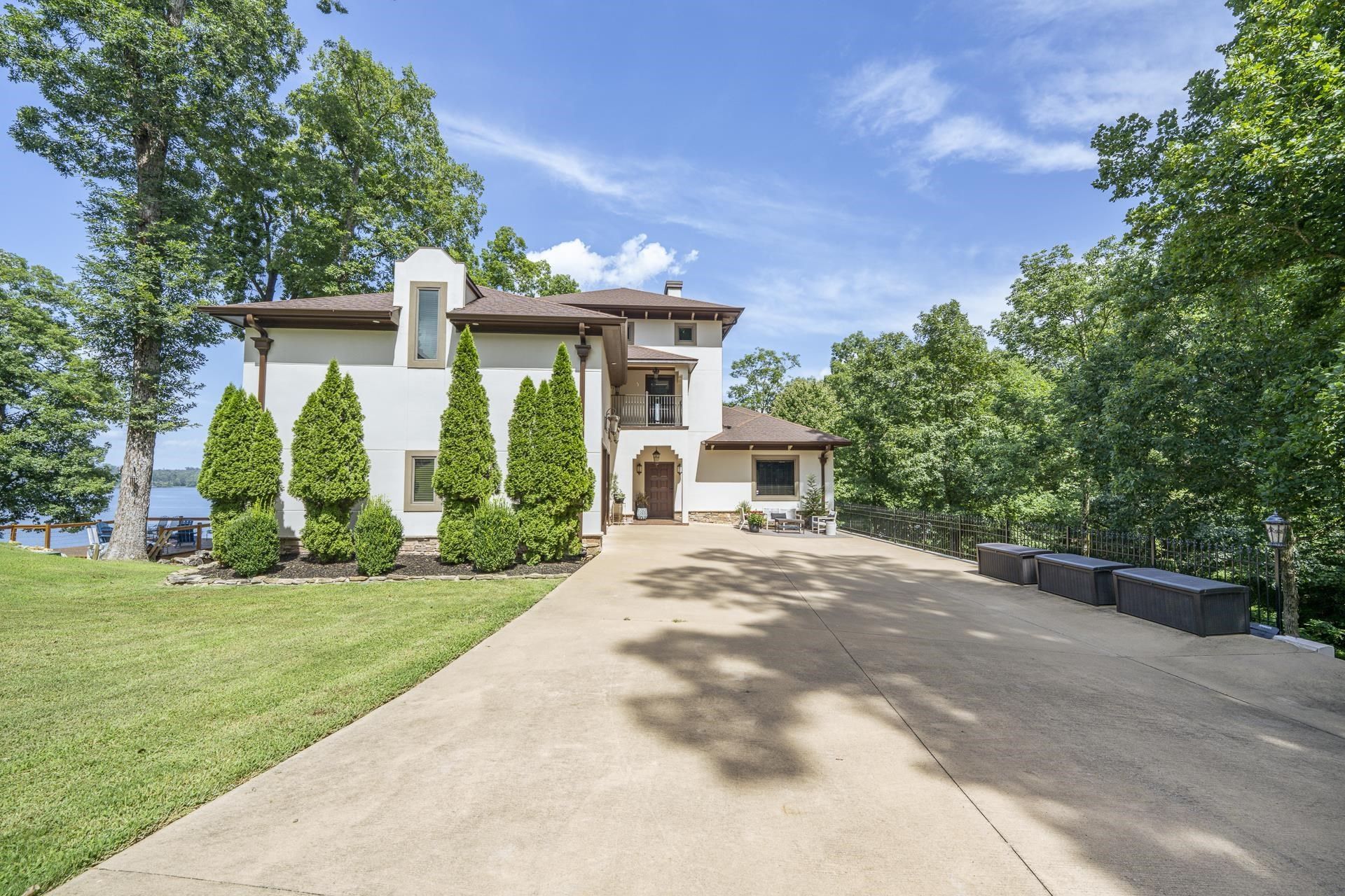 6 GLENVIEW DR Cherokee, TN 35616