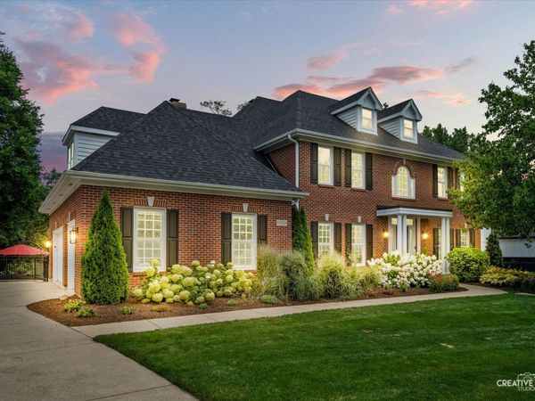 900 SHEEHAN Avenue , Glen Ellyn, IL 60137