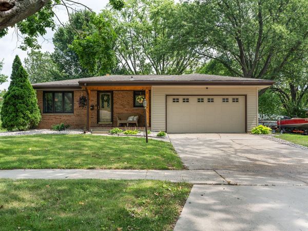 1108 Erie Dr, Janesville, WI 53545
