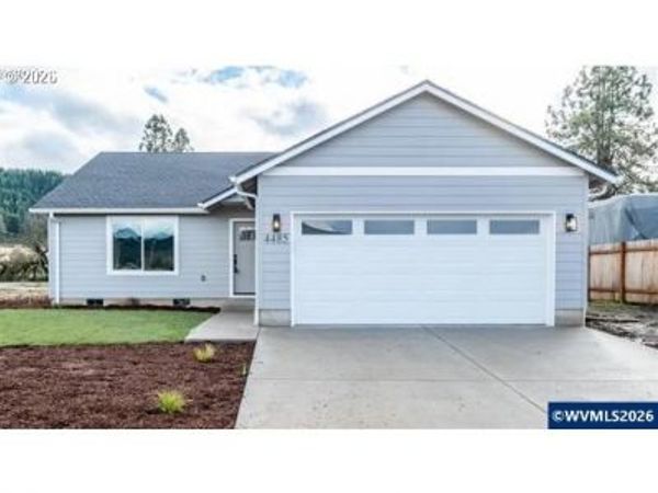 4400 KNOTTY PINE CT, Sweet Home, OR 97386