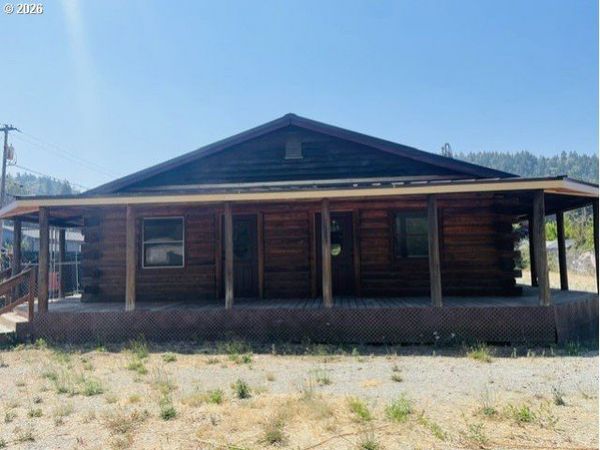 115 PHILLIPS ST, Canyonville, OR 97417