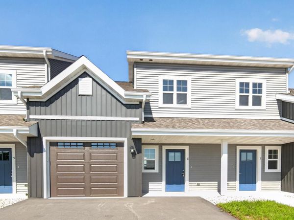1675 Reigle DRIVE, Unit 6, Kewaskum, WI 53040