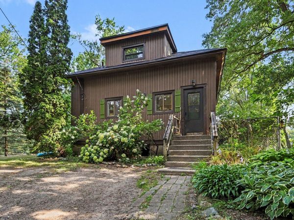 2067 Riverbank Avenue NE, Grand Rapids, MI 49525