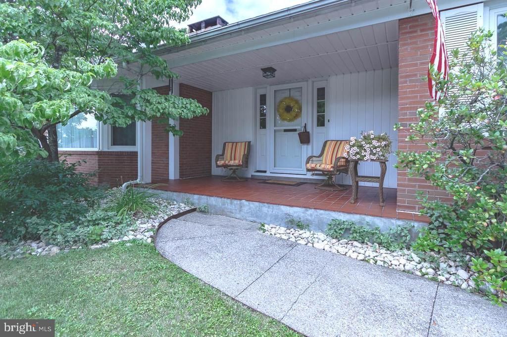 6 S 8TH STREET, PHILIPSBURG, PA 16866