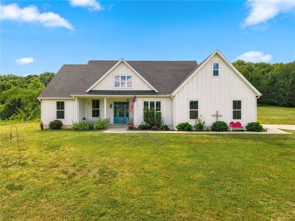 15475 Greasy Valley Road, Prairie Grove, AR 72753