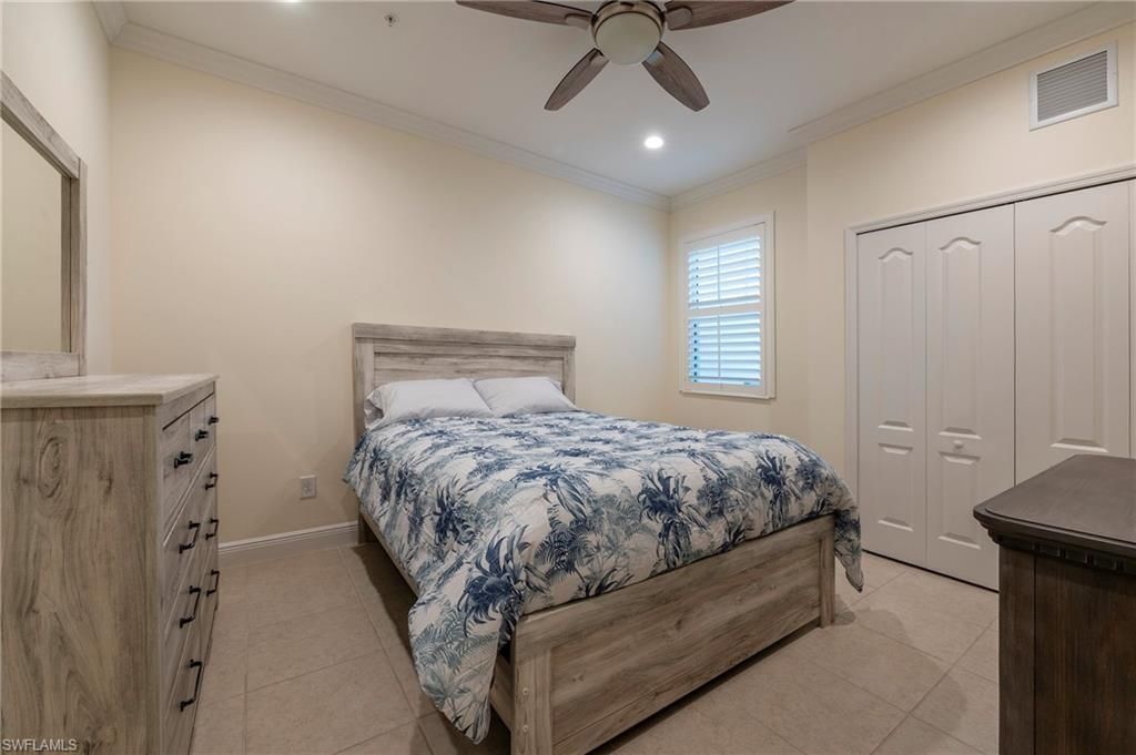 6954 Avalon Cir , Unit 702, Naples, FL 34112 Photo