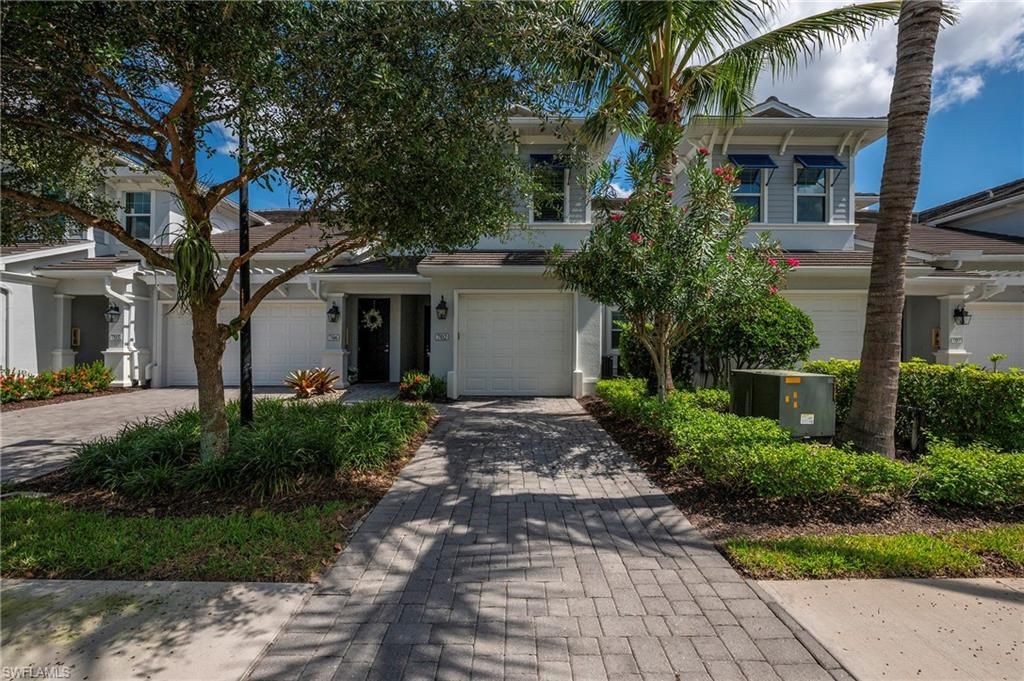 6954 Avalon Cir , Unit 702, Naples, FL 34112 Photo