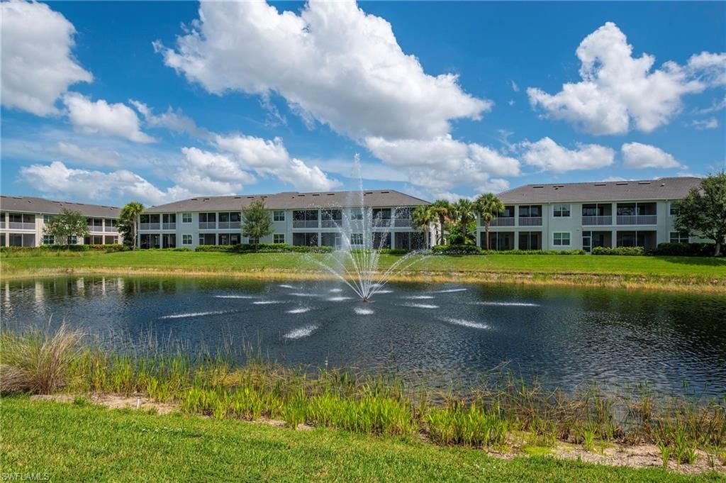 6954 Avalon Cir , Unit 702, Naples, FL 34112 Photo