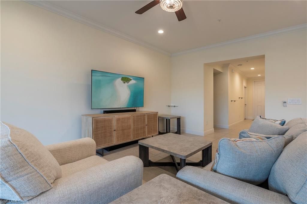6954 Avalon Cir , Unit 702, Naples, FL 34112 Photo