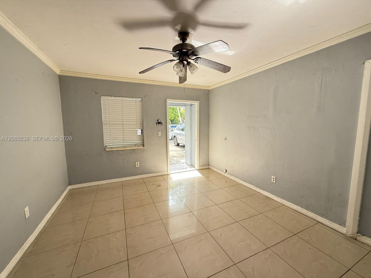 951 NE 157th Ter, North Miami Beach, FL 33162 Photo