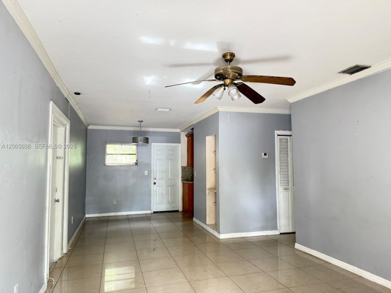 951 NE 157th Ter, North Miami Beach, FL 33162 Photo