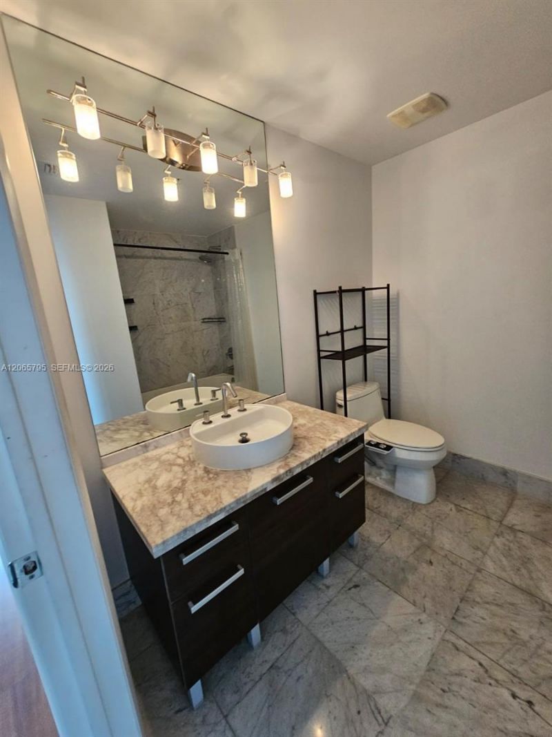 244 Biscayne Blvd , Unit 3707, Miami, FL 33132 Photo