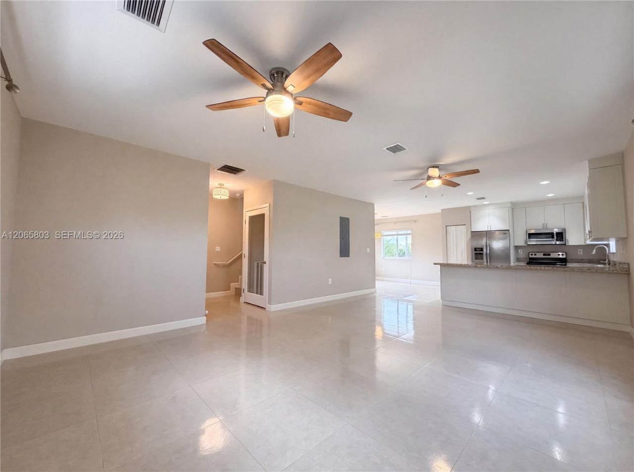 17 Lakeview Dr , Key Largo, FL 33037 Photo