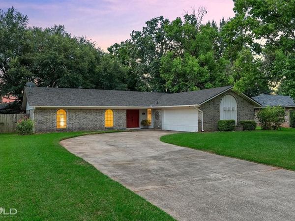 105 Lancashire Drive, Bossier City, LA 71111