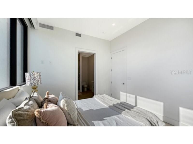 33 S Palm Avenue, Unit 904, Sarasota, FL 34236 Photo