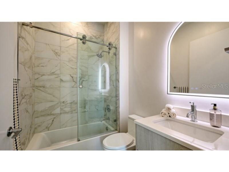 33 S Palm Avenue, Unit 904, Sarasota, FL 34236 Photo