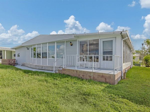 97 LAKEVIEW DRIVE , NORTH PORT, FL 34287