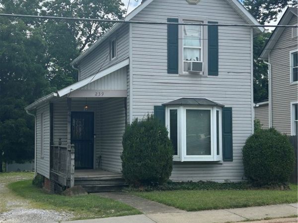 239 S Huntington , Medina, OH 44256