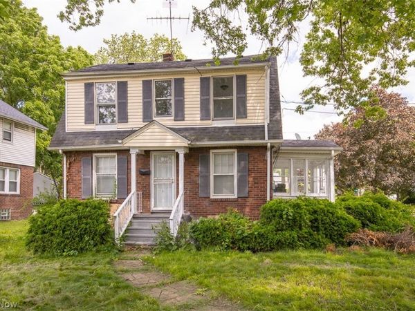 1255 Superior Avenue , Akron, OH 44307