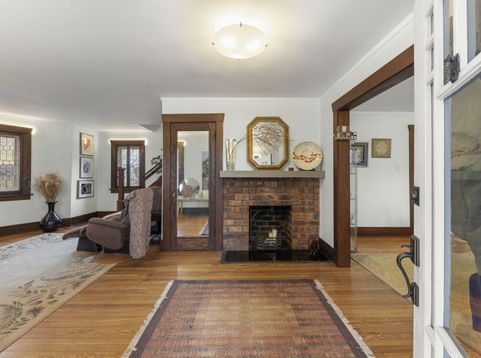 Main Photo