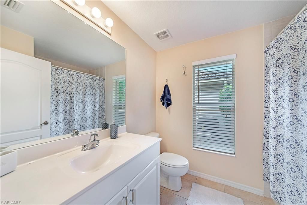 1032 Tivoli Ln, Naples, FL 34104 Photo