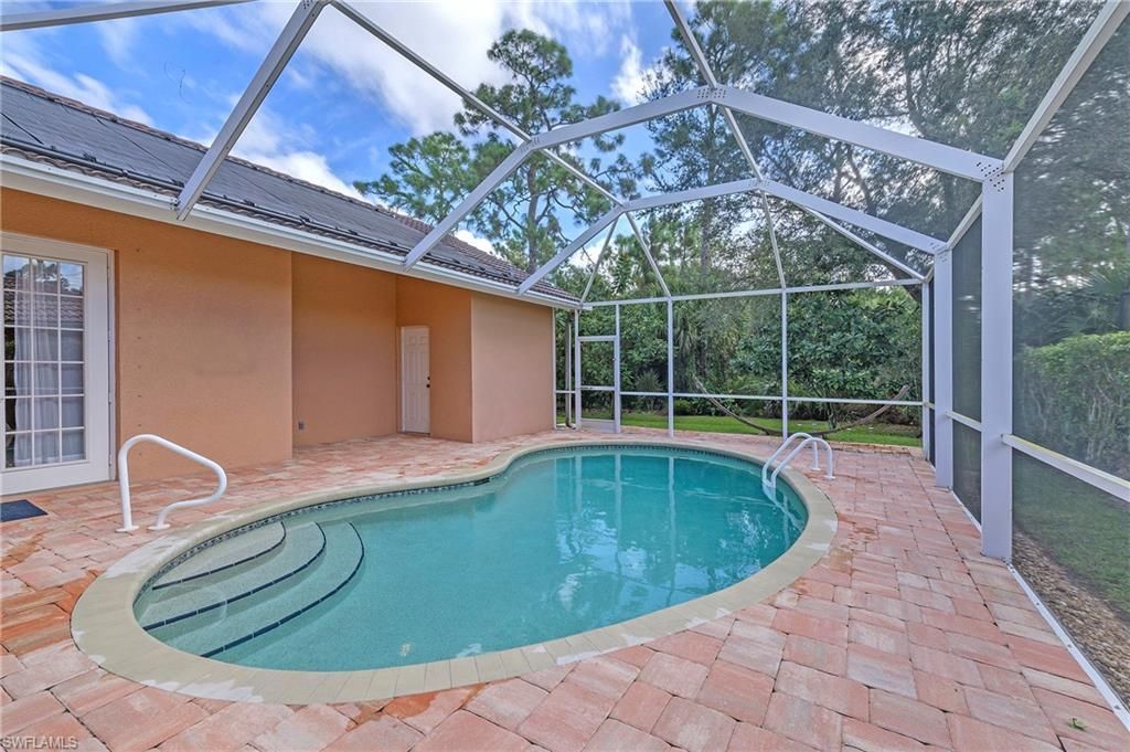 1032 Tivoli Ln, Naples, FL 34104 Photo