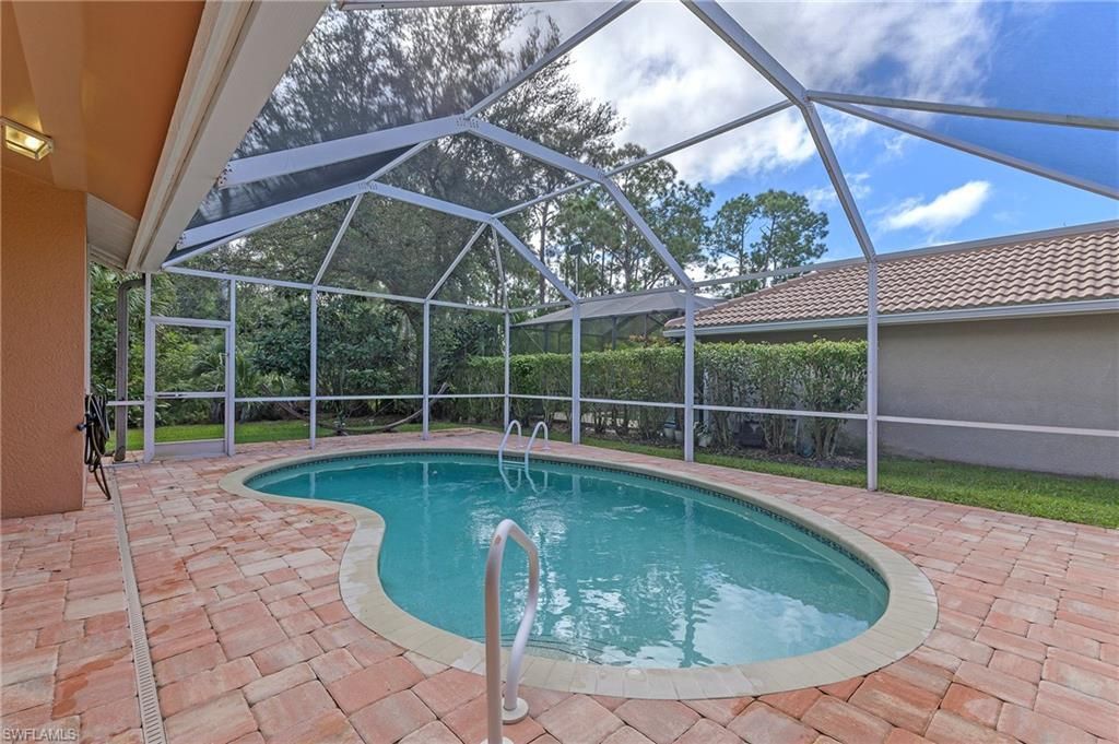 1032 Tivoli Ln, Naples, FL 34104 Photo