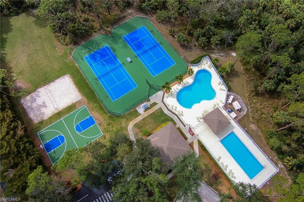 1032 Tivoli Ln, Naples, FL 34104 Photo