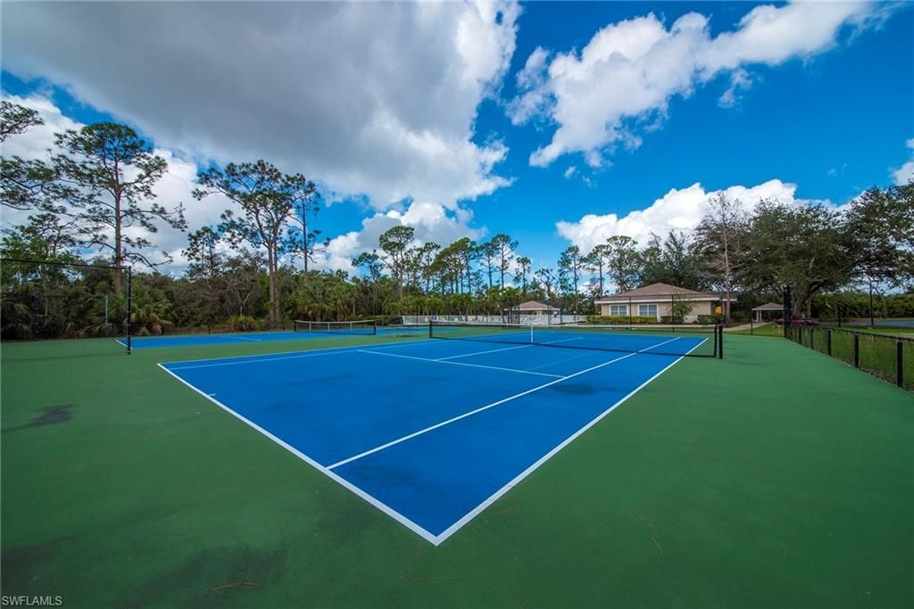 1032 Tivoli Ln, Naples, FL 34104 Photo