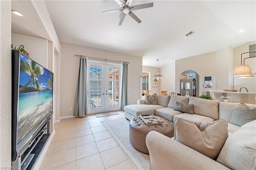 1032 Tivoli Ln, Naples, FL 34104 Photo