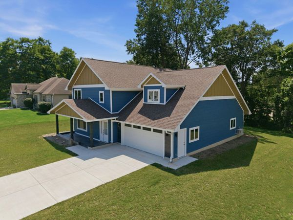 103 Mayfield Drive , Michigan City, IN 46360