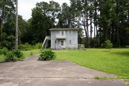 7060 Horseshoe Circle photo 4