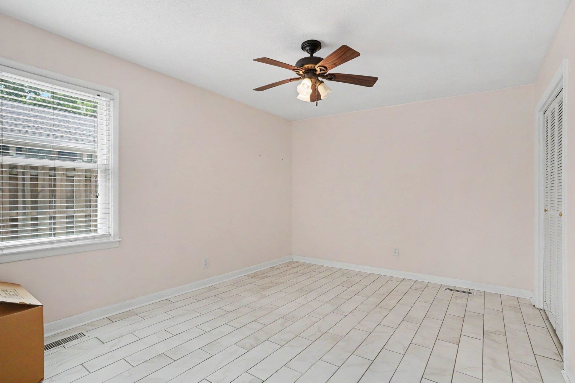 6303 Porcher Dr. Photo 22