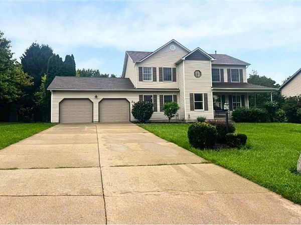 35 Sycamore Creek Drive, Springboro, OH 45066