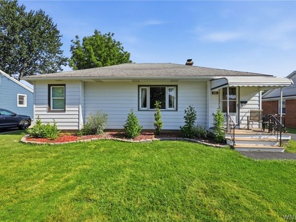 249 Boncroft Drive, West Seneca, NY 14224