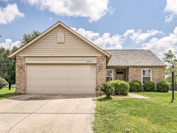 10695 Magenta Drive , Noblesville, IN 46060
