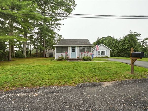 6 Gordon Street, Wareham, MA 02576