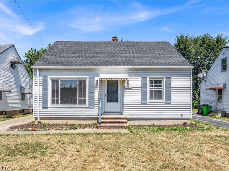 13305 Shady Oak Boulevard, Garfield Heights, OH 44125 Photo 1