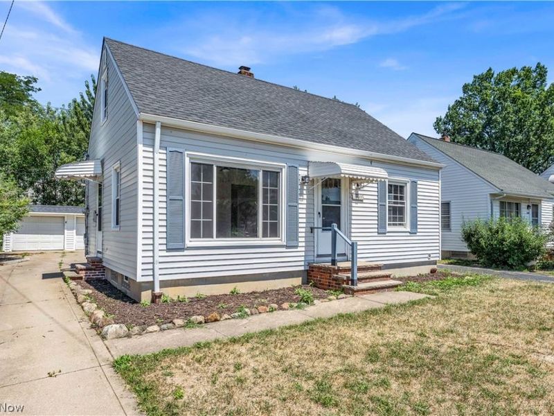 13305 Shady Oak Boulevard, Garfield Heights, OH 44125 Photo 2