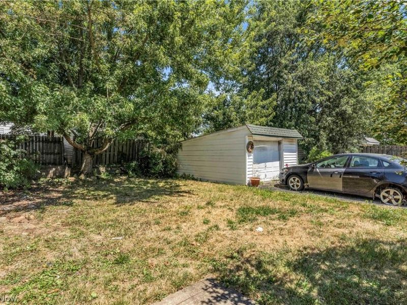 13305 Shady Oak Boulevard, Garfield Heights, OH 44125 Photo 24