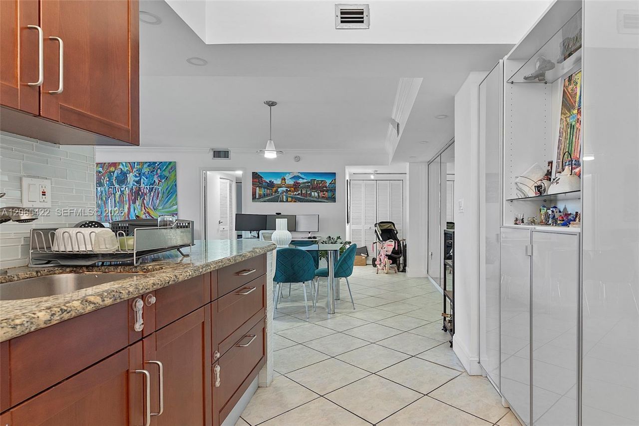 2333 Brickell Ave , Unit 315, Miami, FL 33129 Photo