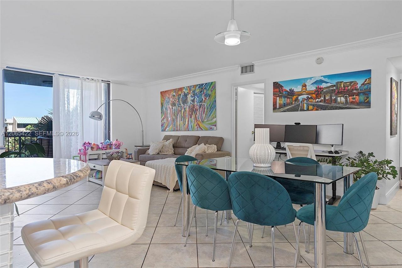 2333 Brickell Ave , Unit 315, Miami, FL 33129 Photo