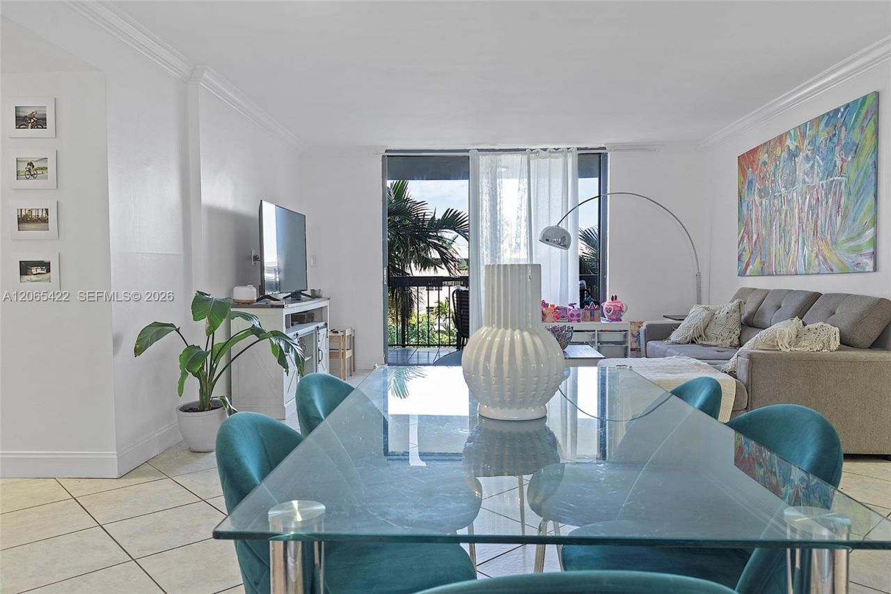 2333 Brickell Ave , Unit 315, Miami, FL 33129 Photo