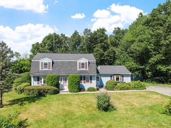11 Chase Crescent, Merrimac, MA 01860