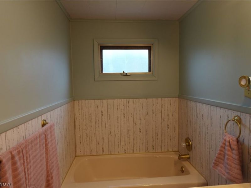 517 Walden Avenue, Tiltonsville, OH 43963 Photo 14